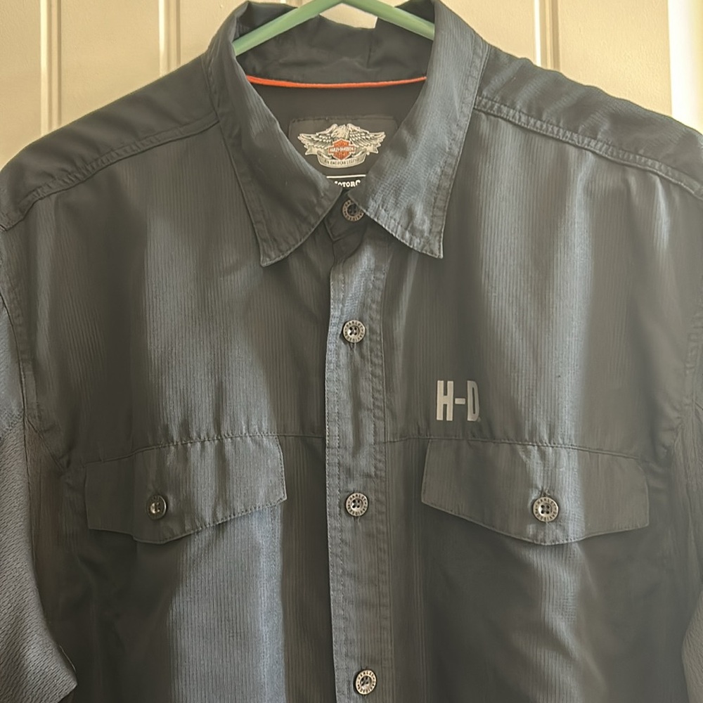 Men’s Harley Davidson Performance Short Sleeve Shirt - Picture 1 of 12